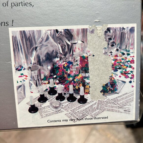 Y2K New Year’s Eve Crackers & Party Horns Set Silver Sparkle Year 2000 Theme New - Picture 3 of 6